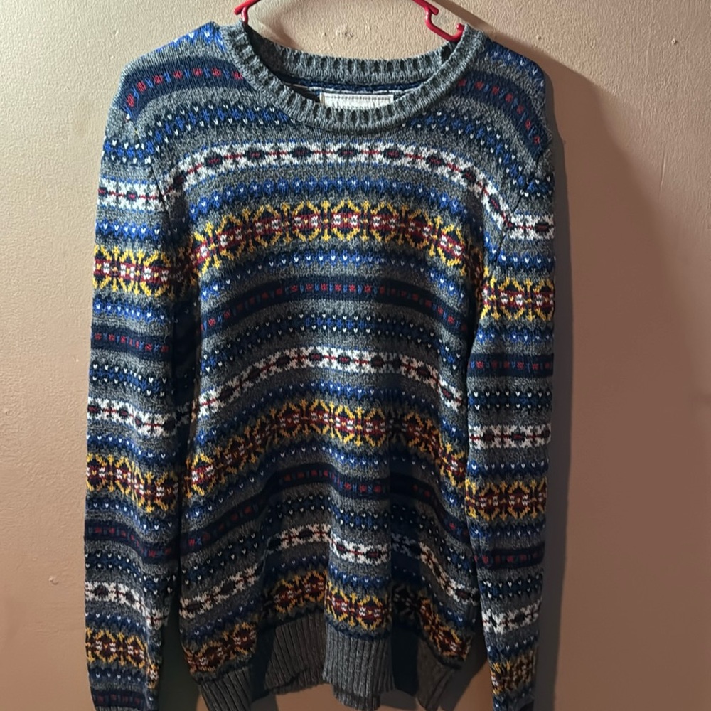 Men’s sweater
